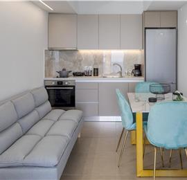 4 bedroom villa with pool by the sea, near Corfu town, sleeps 8